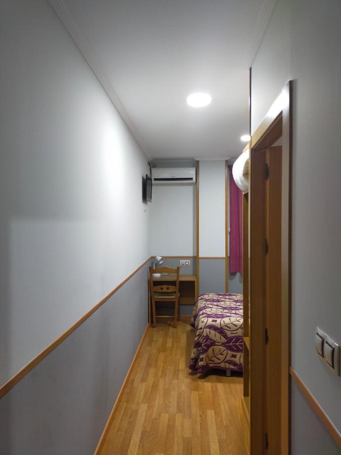 Hostal Banderas Fuensanta de Martos Exterior foto