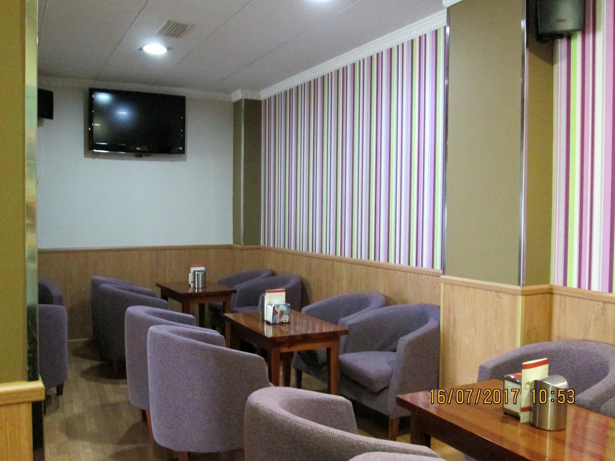 Hostal Banderas Fuensanta de Martos Exterior foto